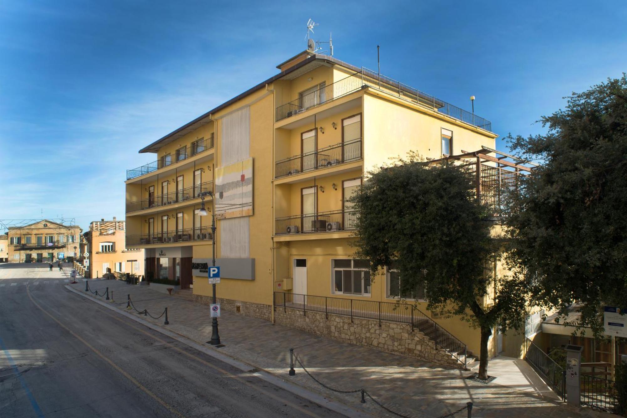 Hotel Astoria Fermo Exterior photo
